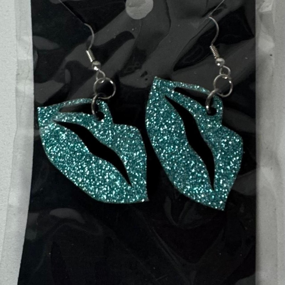Handmade Teal Sparkle Lip Lips Earrings Wood NEW Glitter